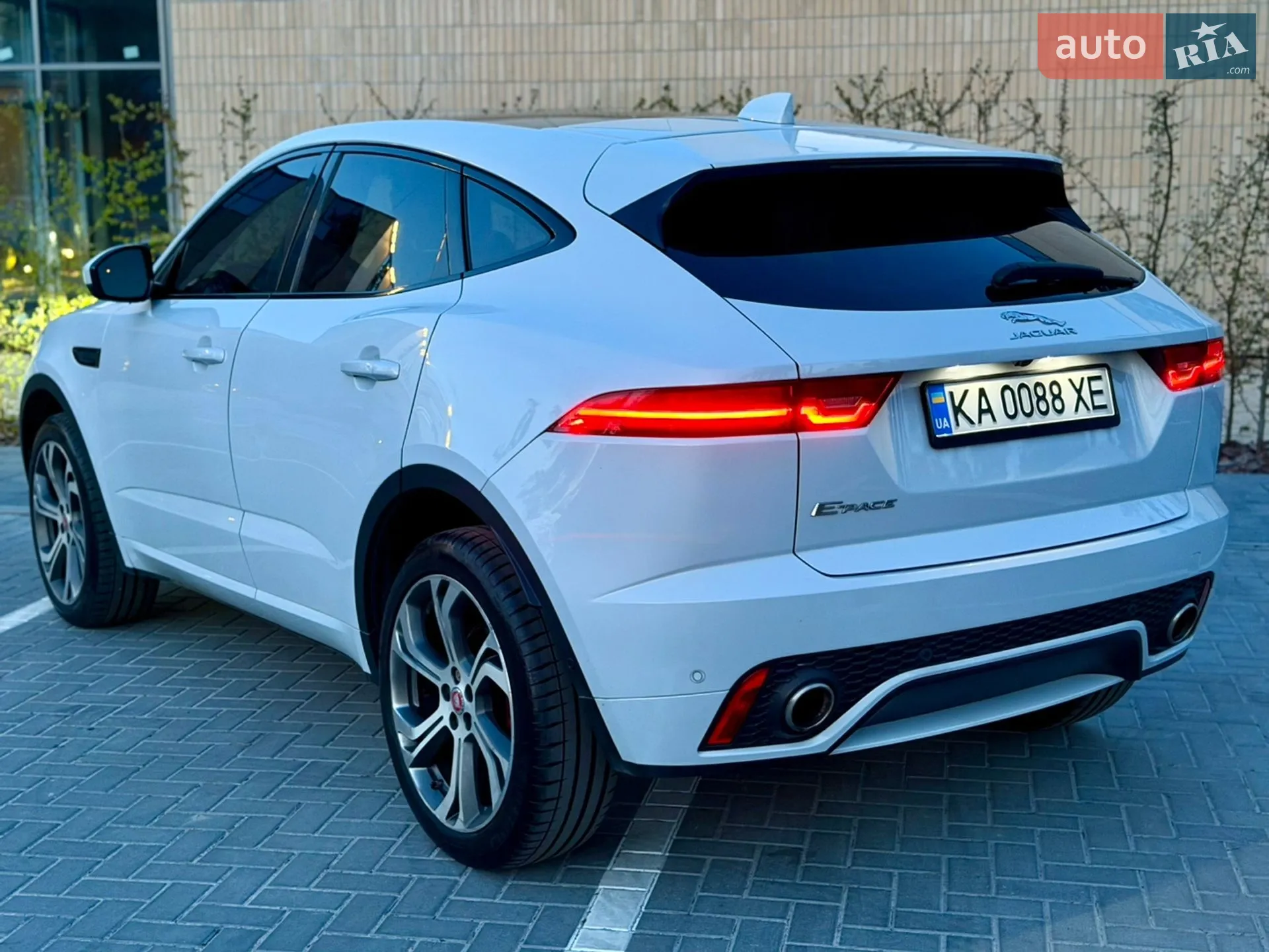 2018 Jaguar E-Pace - мініатюра 10