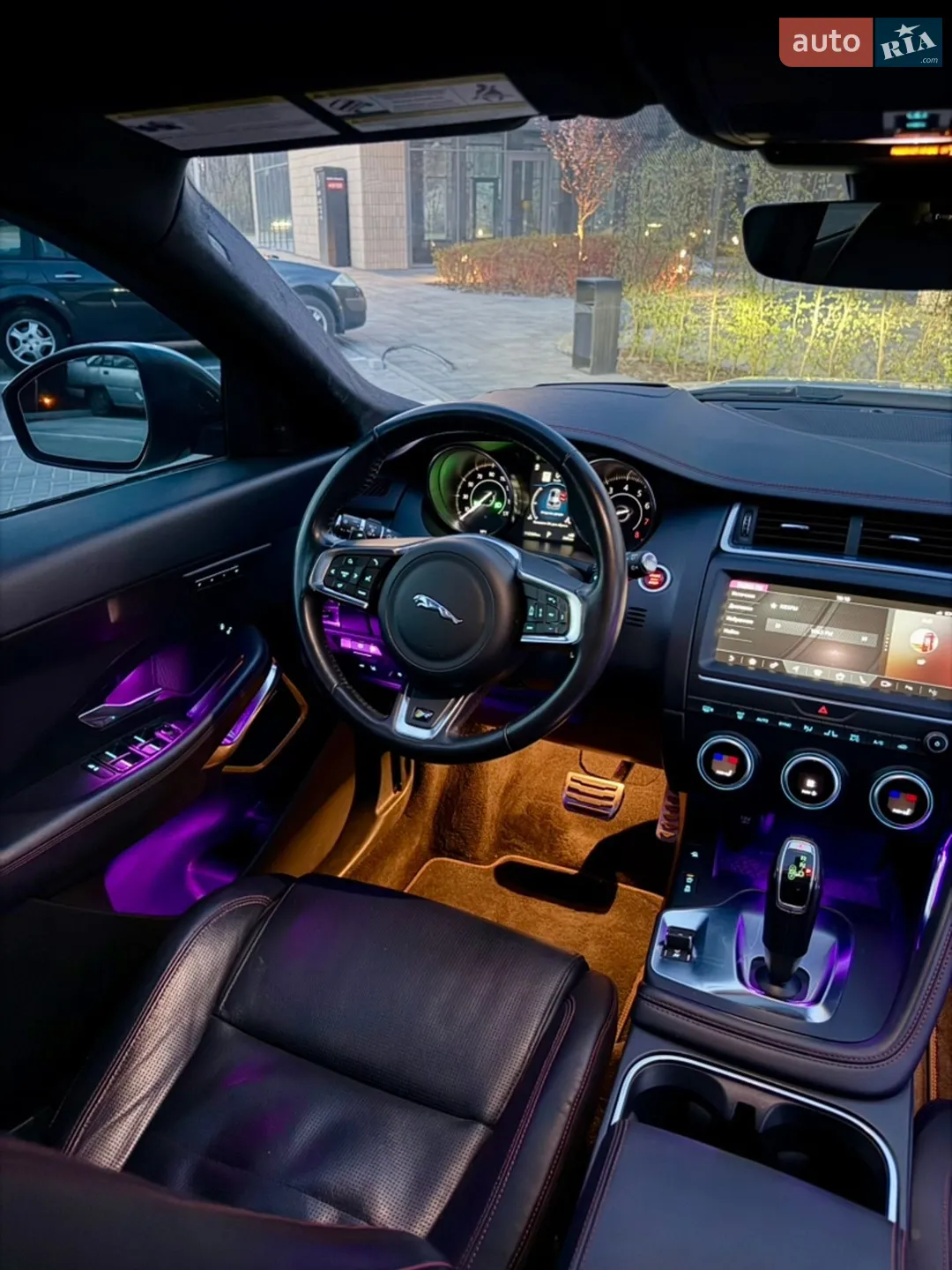 2018 Jaguar E-Pace - мініатюра 13