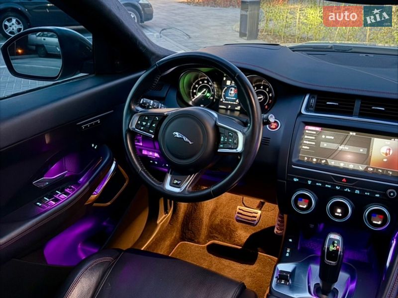 Внедорожник / Кроссовер Jaguar E-Pace 2018 в Киеве
