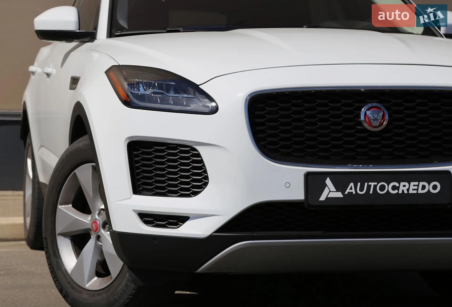 2019 Jaguar E-Pace - мініатюра 4