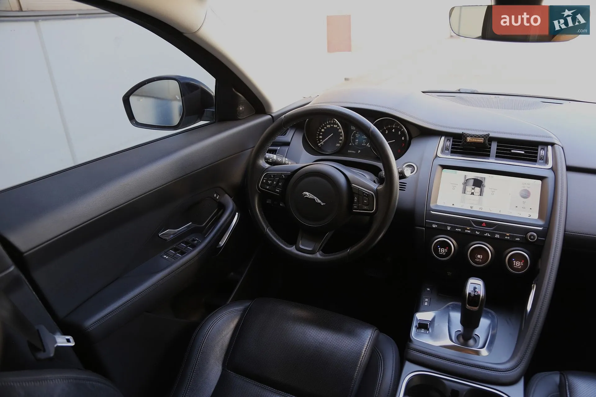 2019 Jaguar E-Pace - мініатюра 14