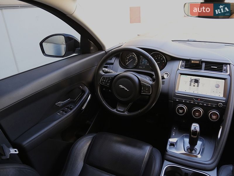 Внедорожник / Кроссовер Jaguar E-Pace 2019 в Киеве