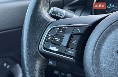 Внедорожник / Кроссовер Jaguar E-Pace 2020 в Киеве