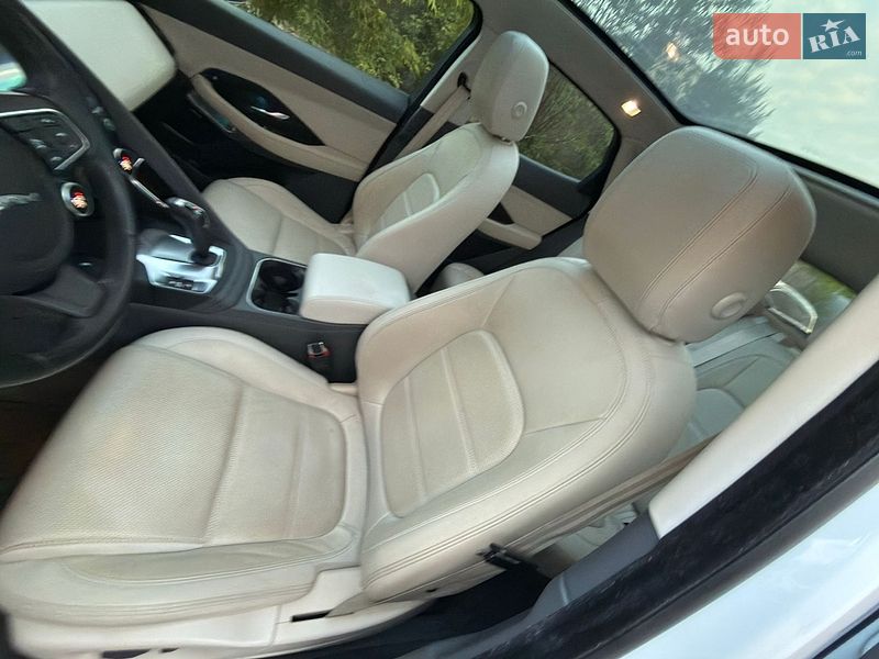 Позашляховик / Кросовер Jaguar E-Pace 2019 в Івано-Франківську