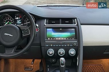 Позашляховик / Кросовер Jaguar E-Pace 2019 в Івано-Франківську