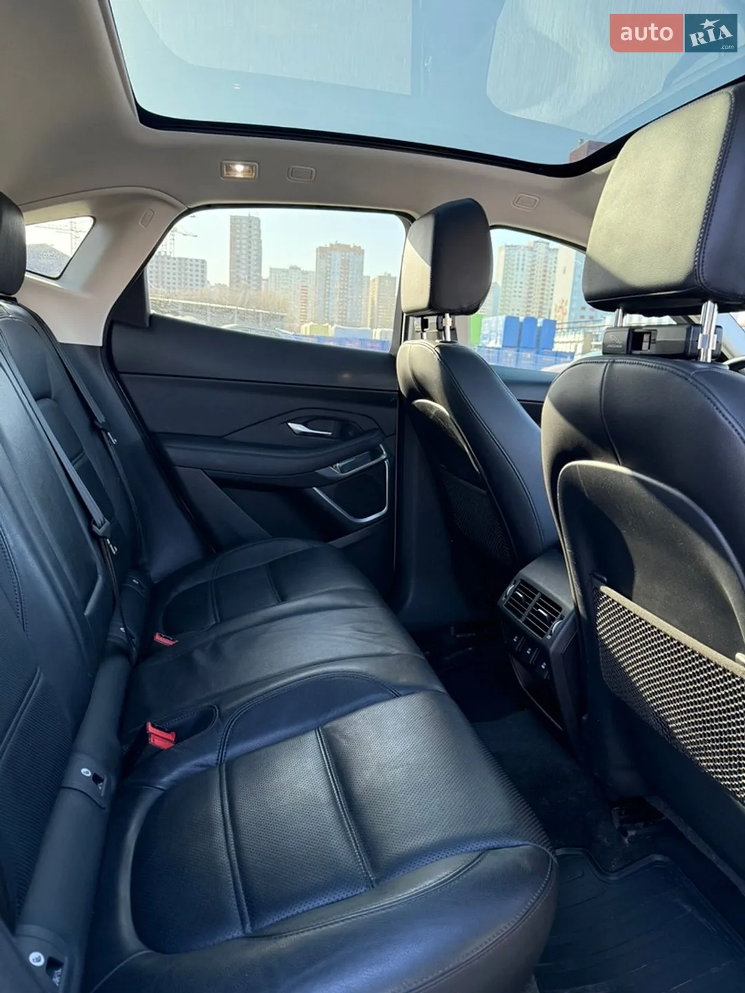 2019 Jaguar E-Pace - мініатюра 11