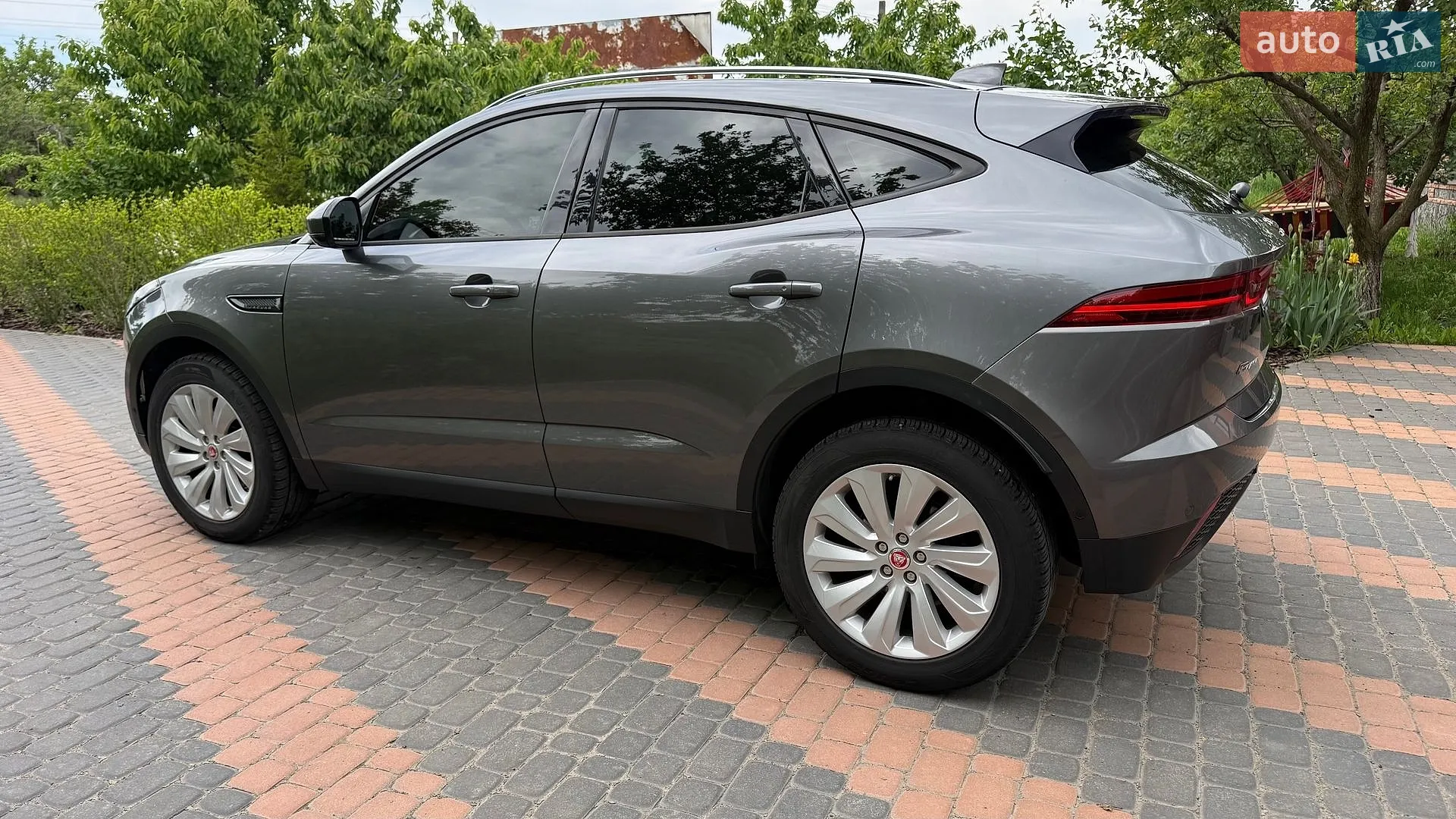 2018 Jaguar E-Pace - мініатюра 3