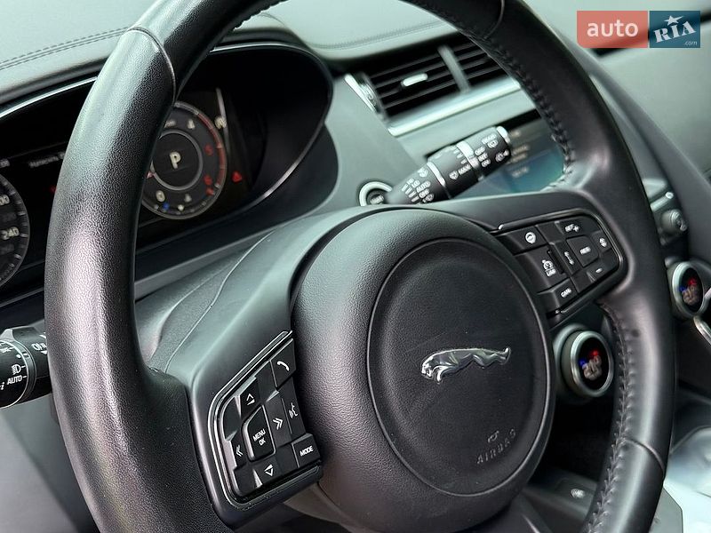 Позашляховик / Кросовер Jaguar E-Pace 2018 в Бершаді