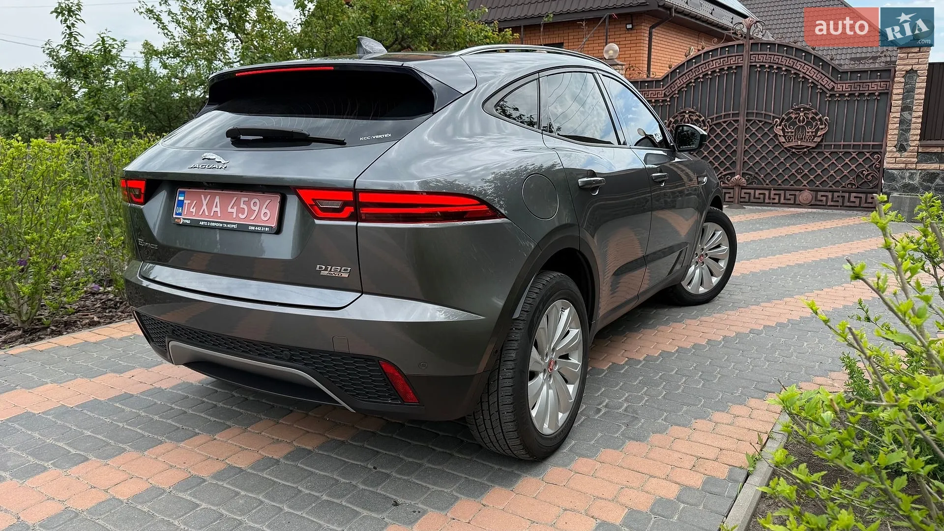 2018 Jaguar E-Pace - мініатюра 4