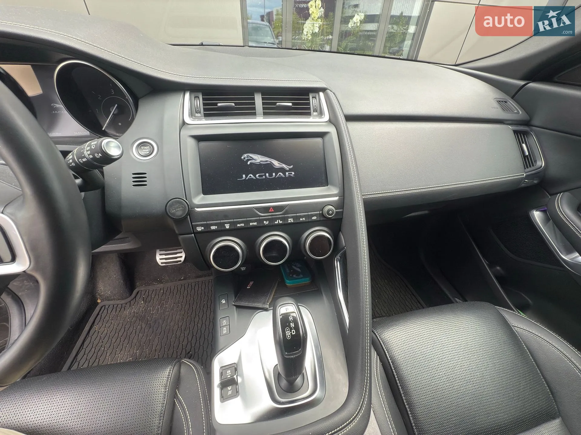 2020 Jaguar E-Pace - мініатюра 21