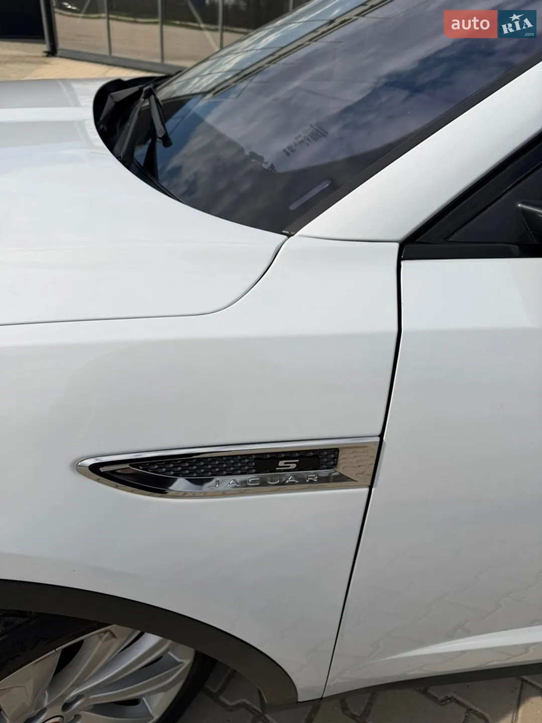 2017 Jaguar E-Pace - мініатюра 10