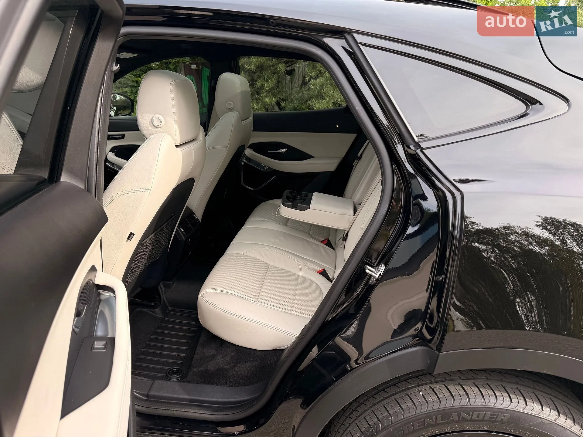 2019 Jaguar E-Pace - мініатюра 18