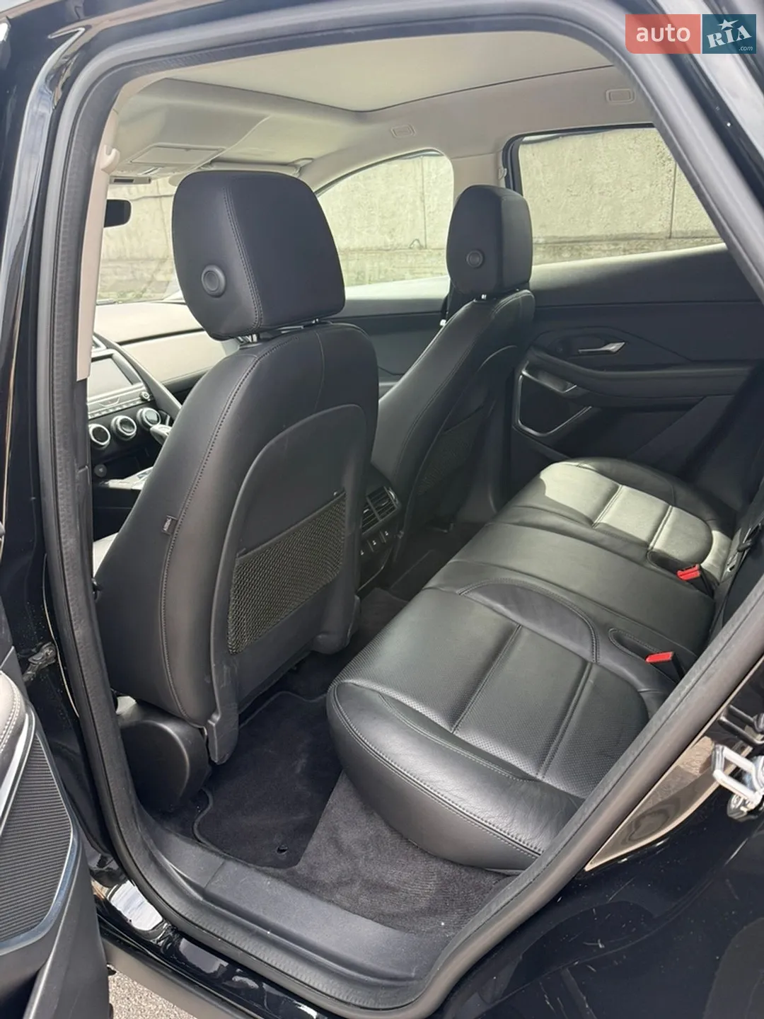 2019 Jaguar E-Pace - мініатюра 14