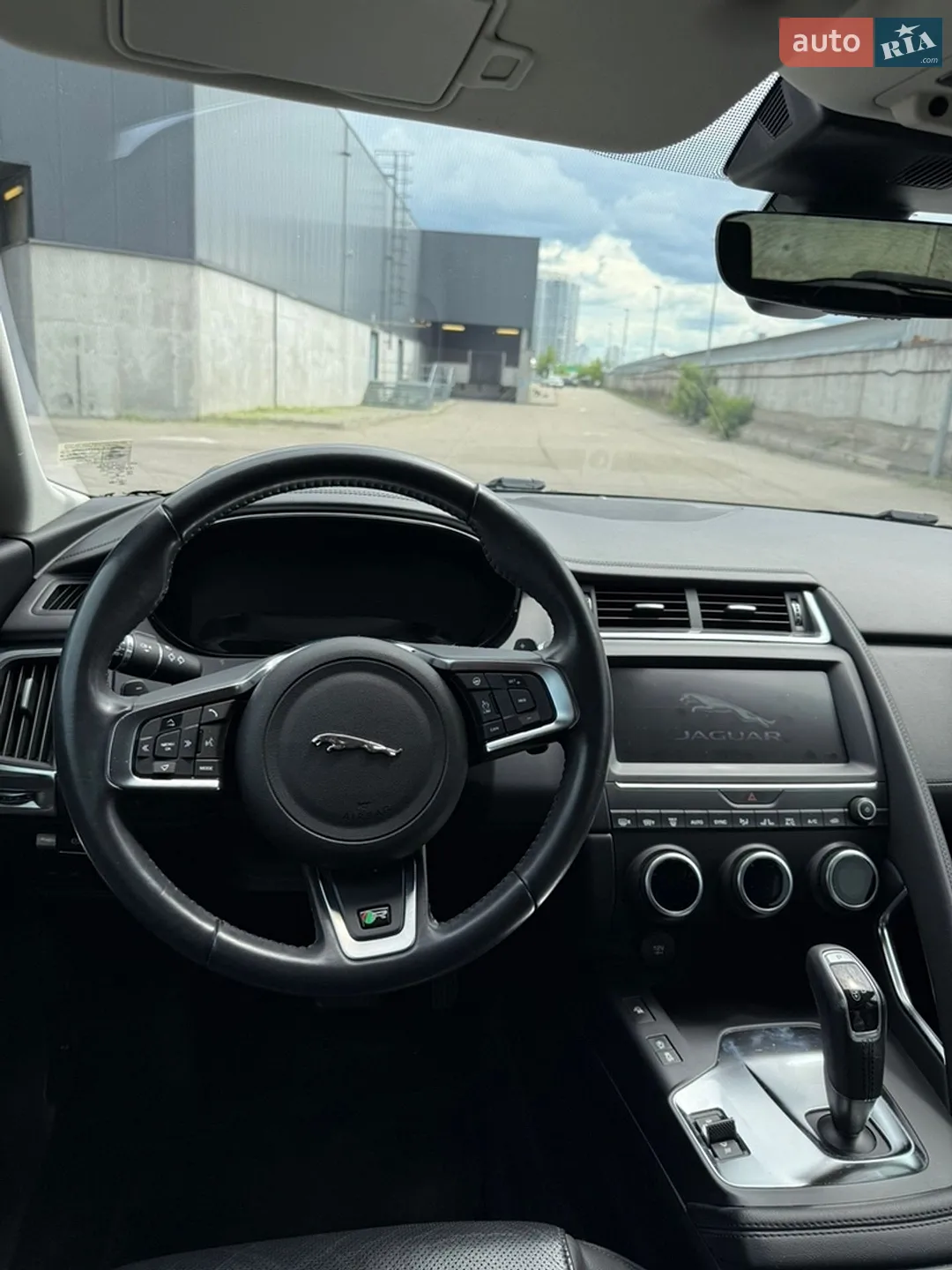2019 Jaguar E-Pace - мініатюра 18