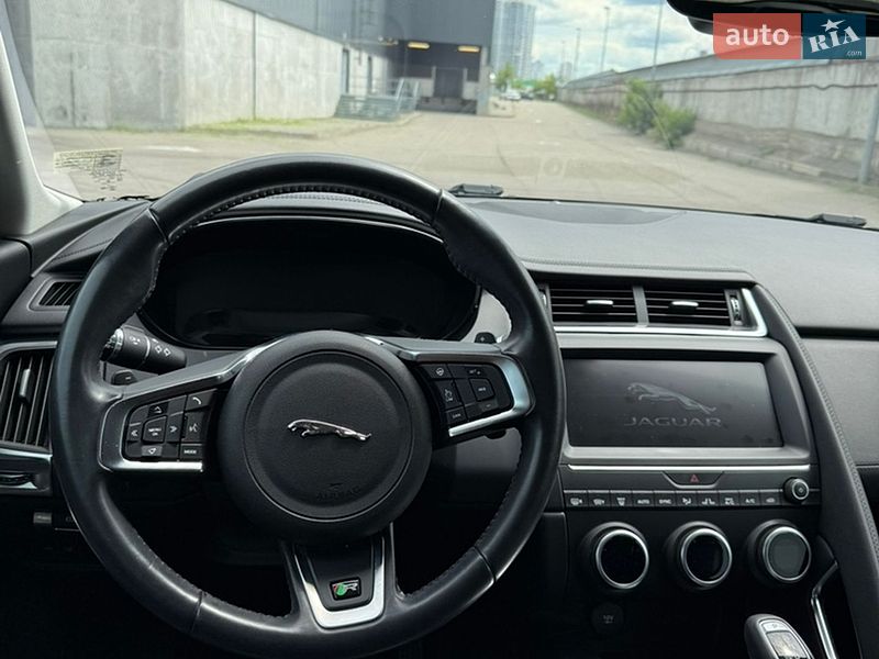 Позашляховик / Кросовер Jaguar E-Pace 2019 в Києві