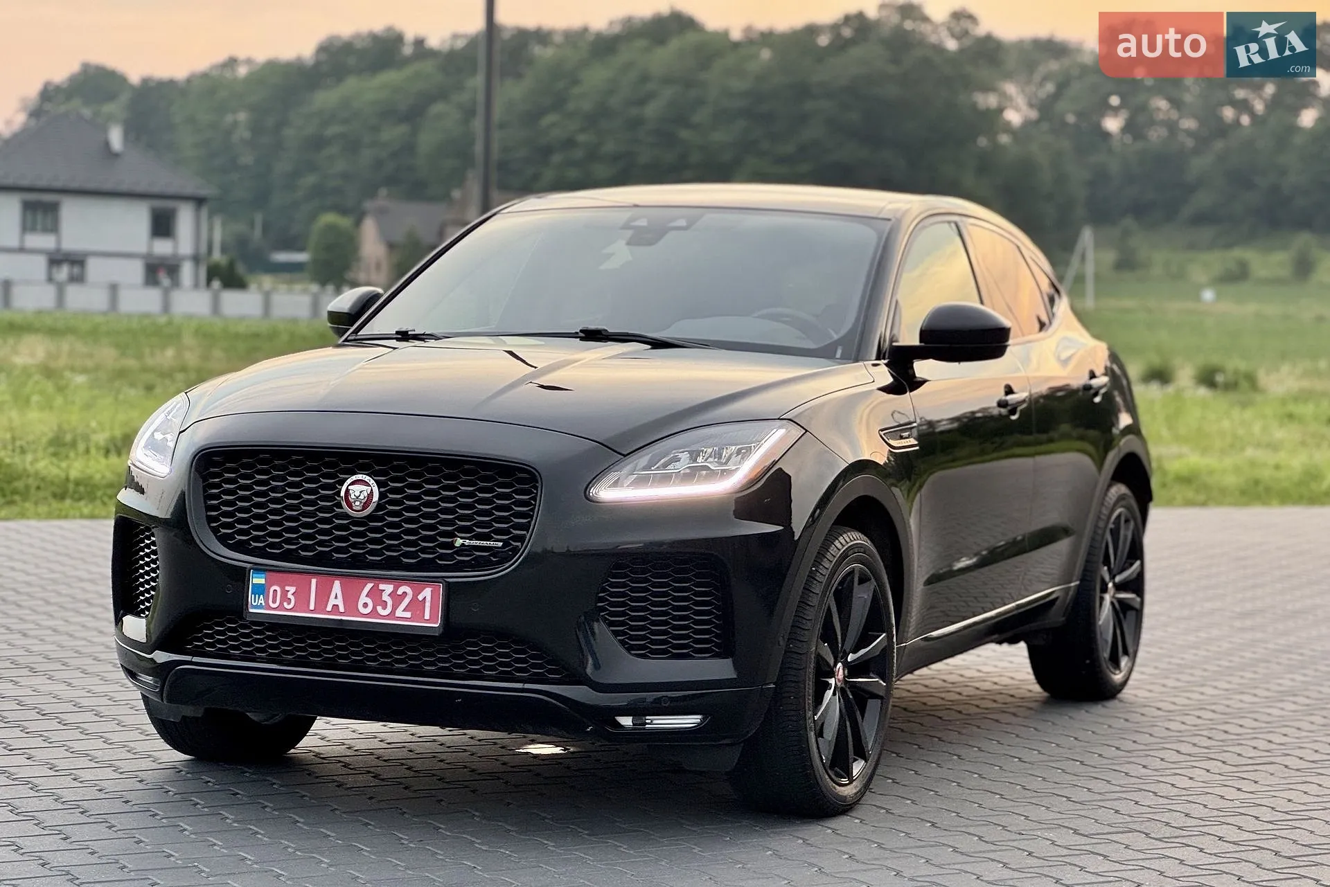 2019 Jaguar E-Pace - мініатюра 4