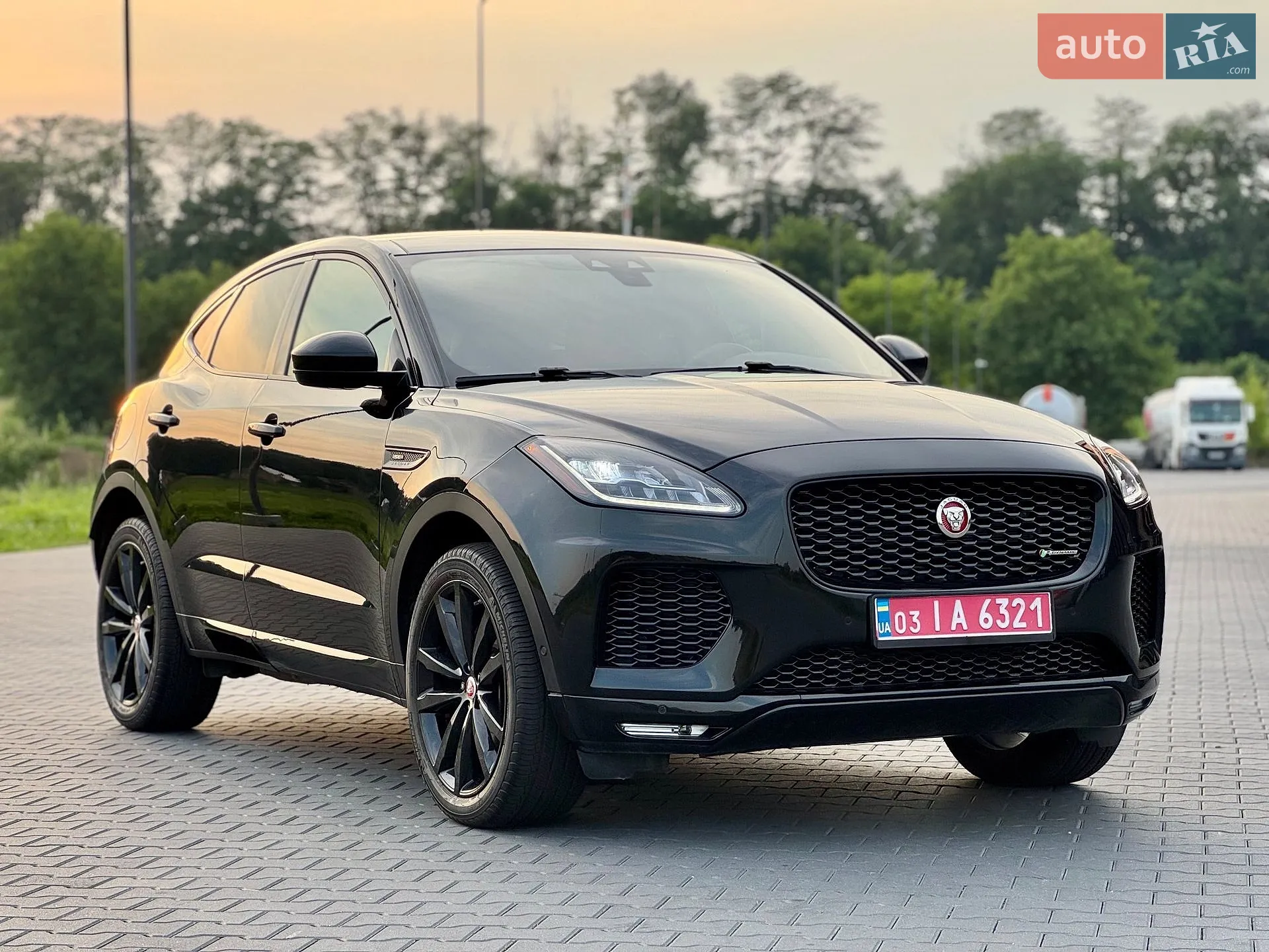 2019 Jaguar E-Pace - мініатюра 11