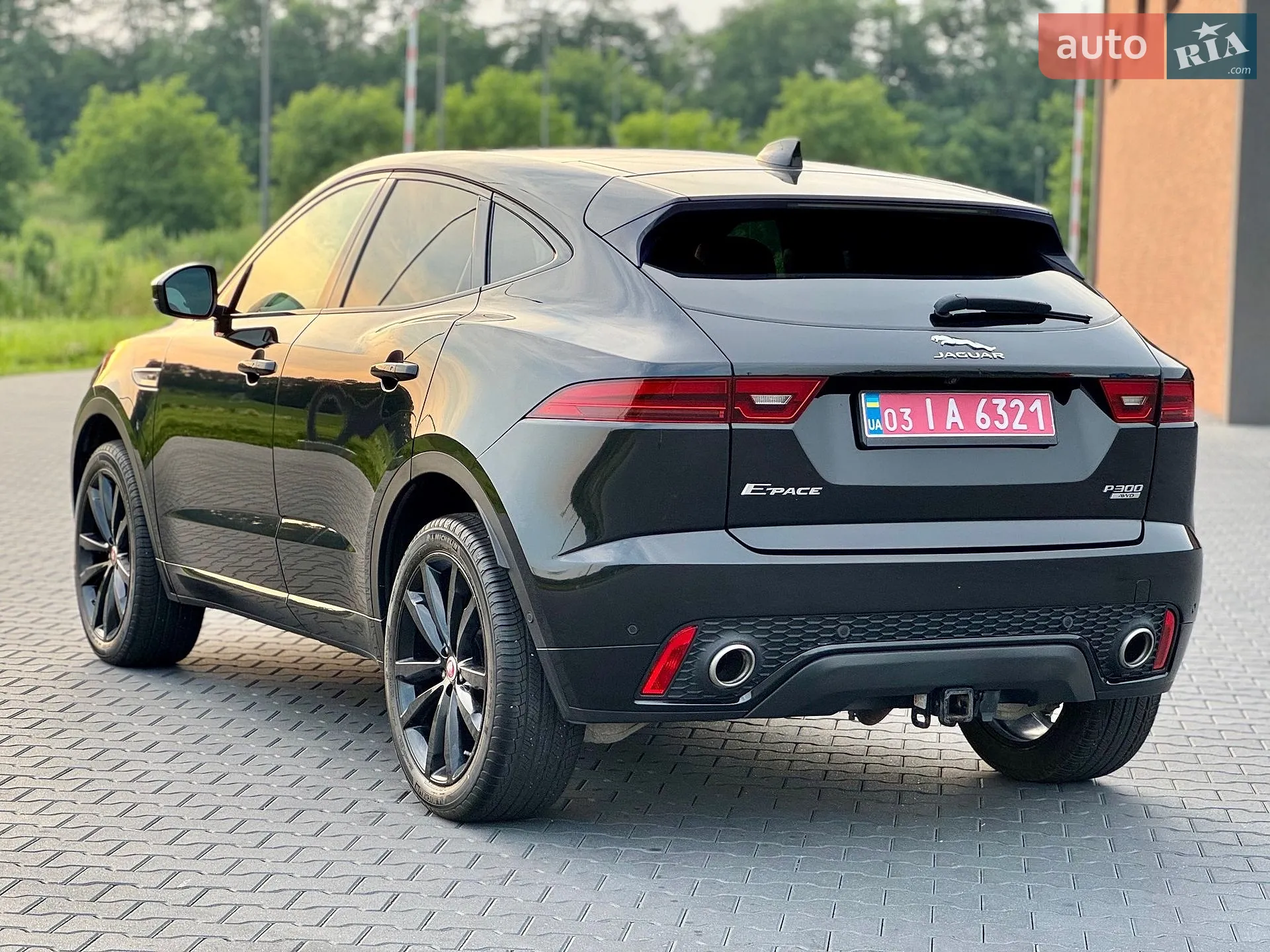 2019 Jaguar E-Pace - мініатюра 21