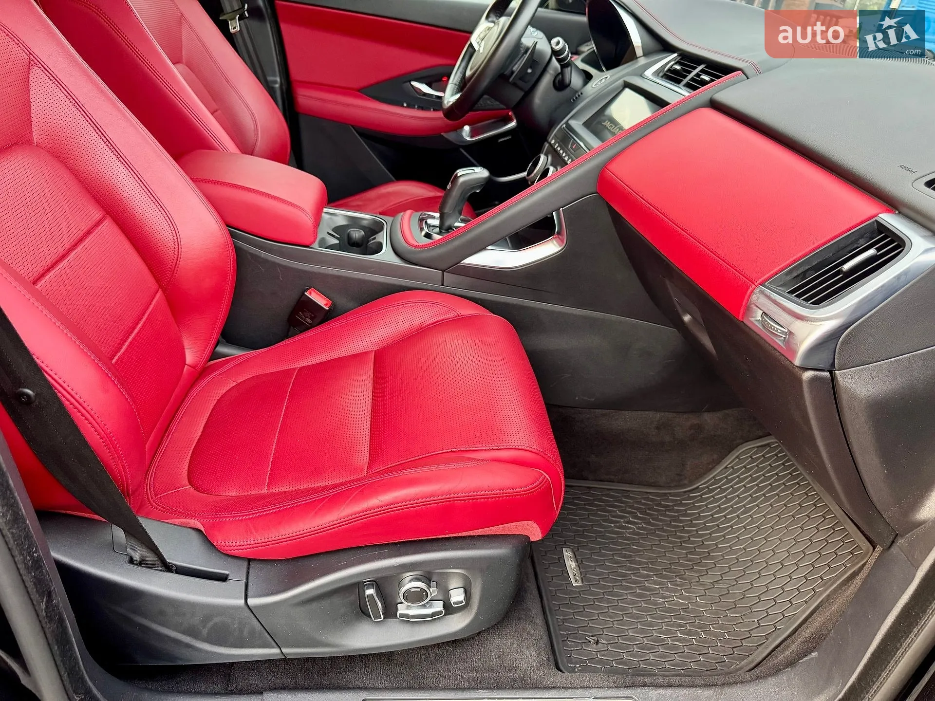 2019 Jaguar E-Pace - мініатюра 49