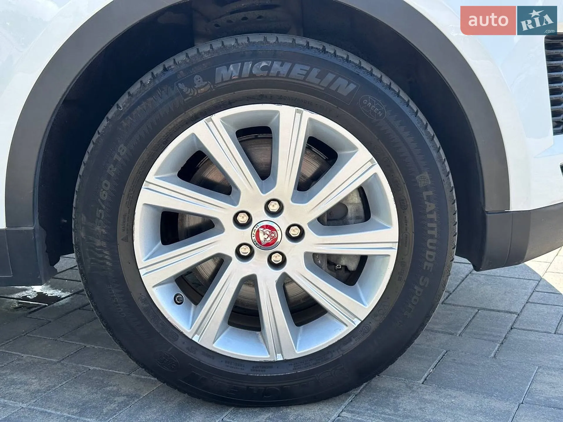 2019 Jaguar E-Pace - мініатюра 25