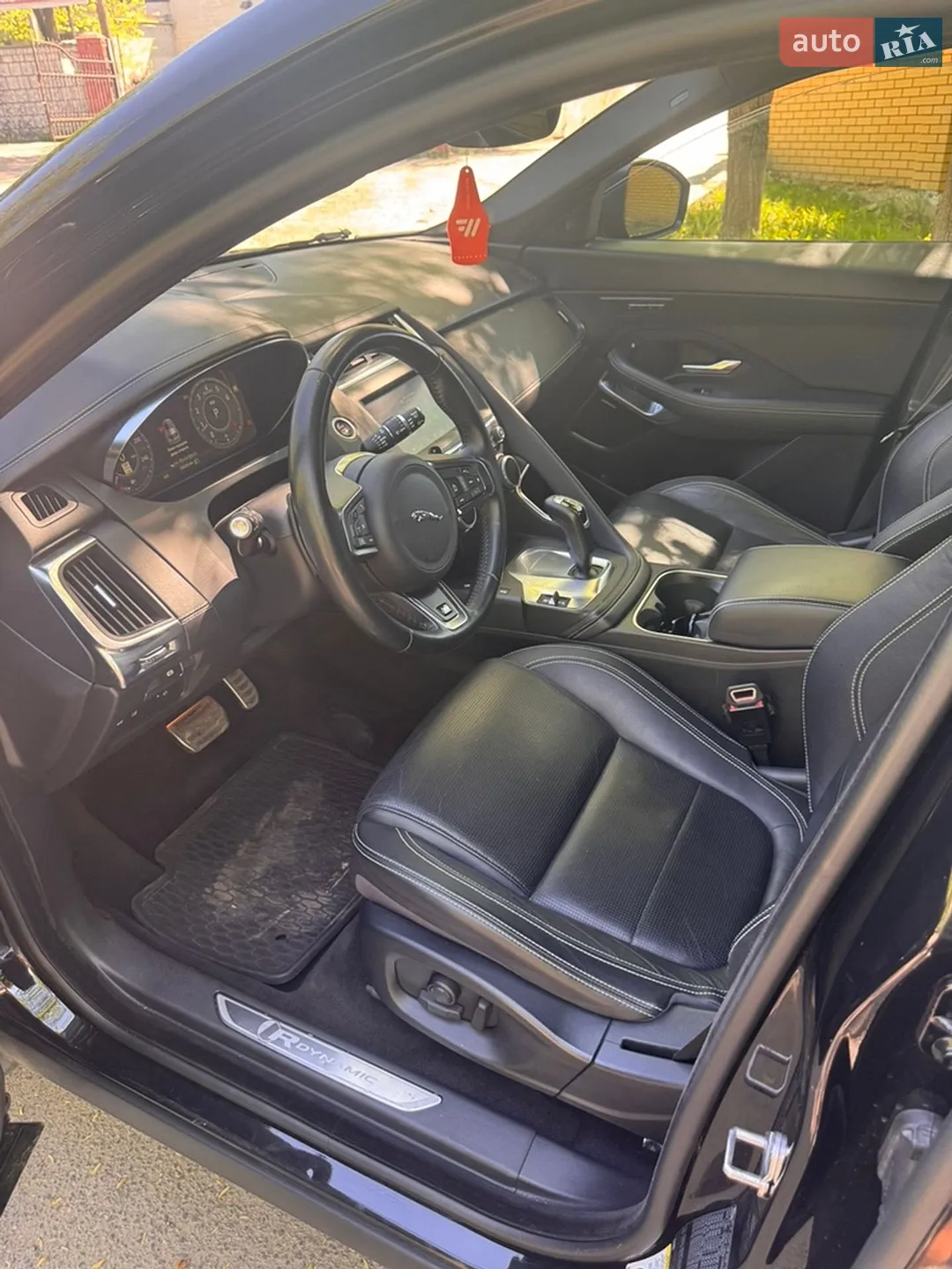 2018 Jaguar E-Pace - мініатюра 11