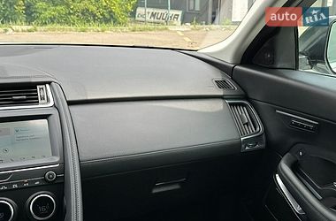 Позашляховик / Кросовер Jaguar E-Pace 2020 в Києві