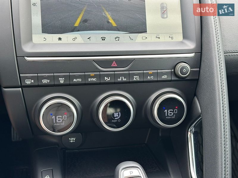 Позашляховик / Кросовер Jaguar E-Pace 2020 в Києві