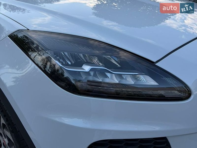 Внедорожник / Кроссовер Jaguar E-Pace 2018 в Киеве