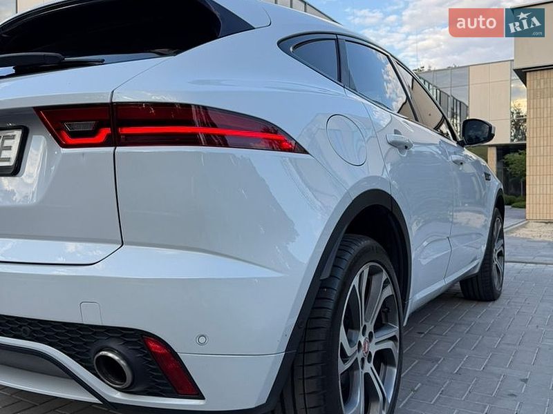 Внедорожник / Кроссовер Jaguar E-Pace 2018 в Киеве