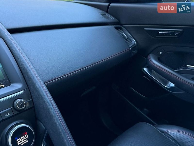 Внедорожник / Кроссовер Jaguar E-Pace 2018 в Киеве