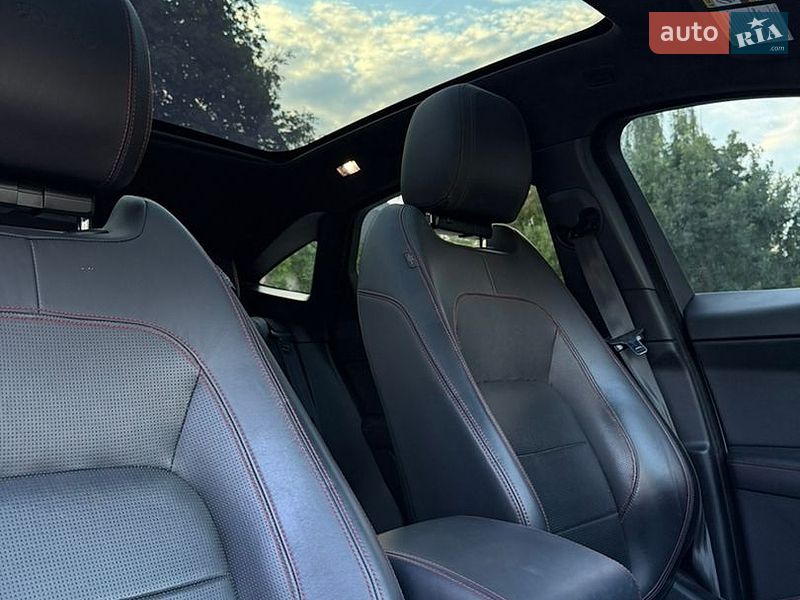 Внедорожник / Кроссовер Jaguar E-Pace 2018 в Киеве