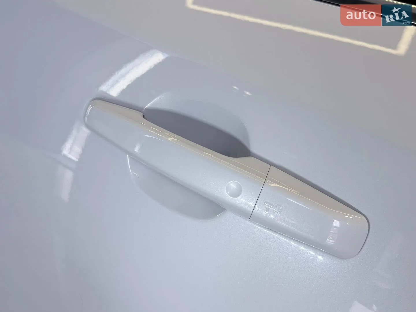 2017 Jaguar E-Pace - мініатюра 21