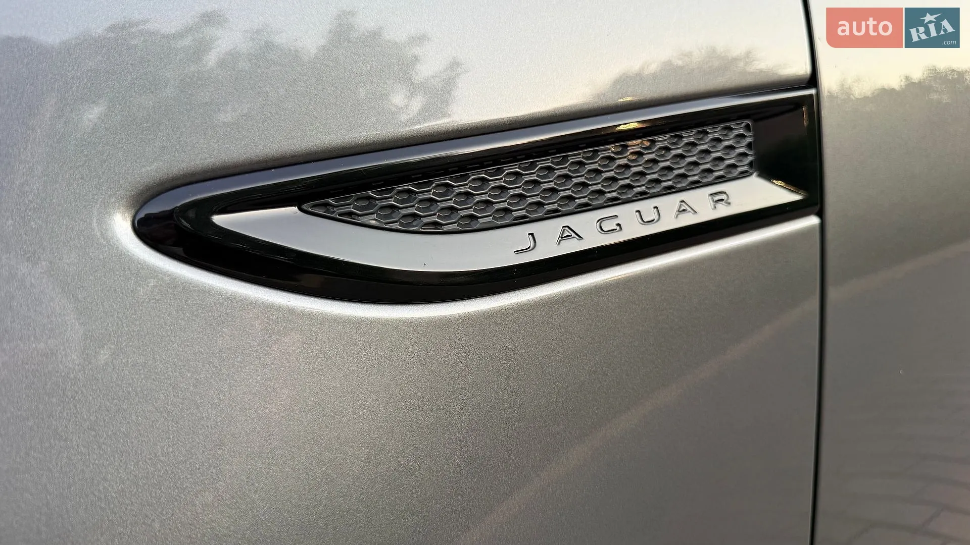 2018 Jaguar E-Pace - мініатюра 30
