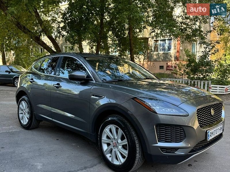 Jaguar E-Pace, фото з оголошення