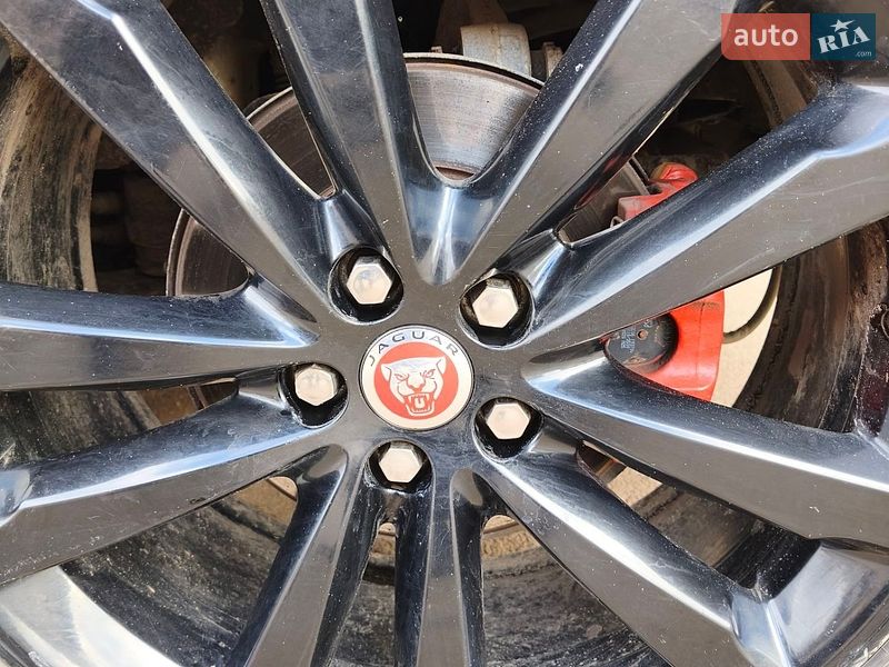 Внедорожник / Кроссовер Jaguar E-Pace 2018 в Кривом Роге