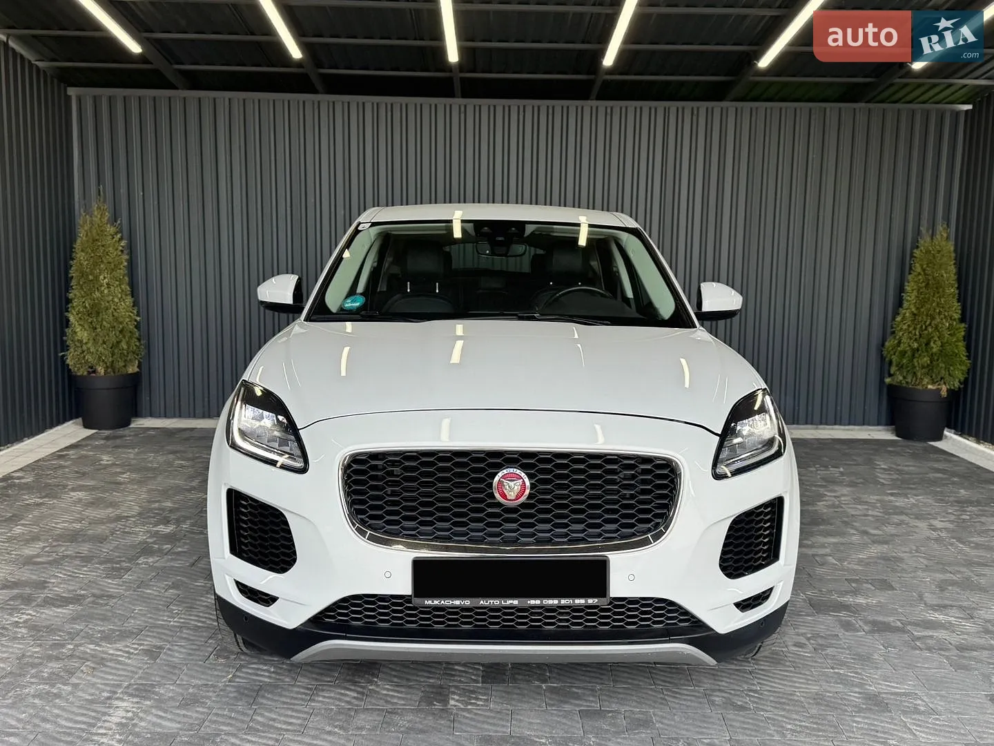 2020 Jaguar E-Pace - мініатюра 2
