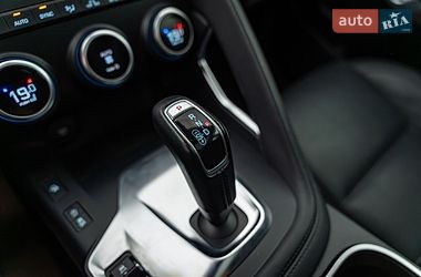 Внедорожник / Кроссовер Jaguar E-Pace 2019 в Киеве