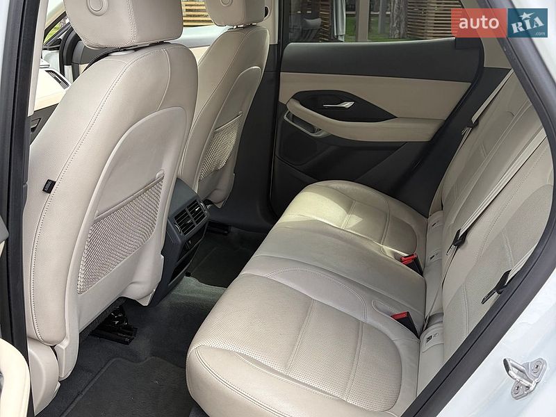 Внедорожник / Кроссовер Jaguar E-Pace 2020 в Киеве