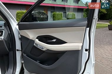 Внедорожник / Кроссовер Jaguar E-Pace 2020 в Киеве