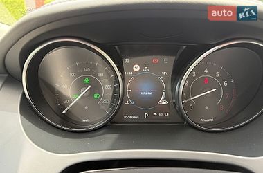 Внедорожник / Кроссовер Jaguar E-Pace 2020 в Киеве
