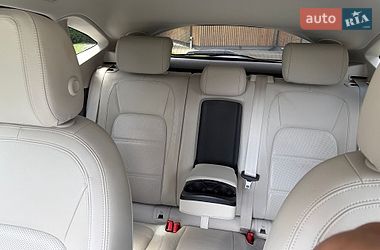 Внедорожник / Кроссовер Jaguar E-Pace 2020 в Киеве