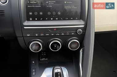Внедорожник / Кроссовер Jaguar E-Pace 2020 в Киеве