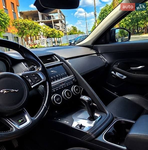 Позашляховик / Кросовер Jaguar E-Pace 2018 в Запоріжжі