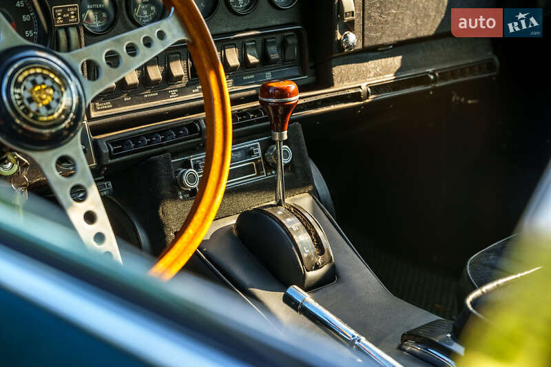 Купе Jaguar E-Type 1969 в Киеве фото 6 Купе Jaguar E-Type 1969 в Киеве