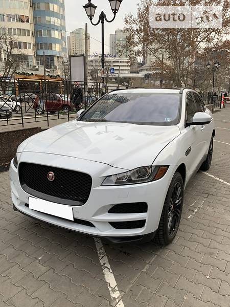 Позашляховик / Кросовер Jaguar F-Pace 2016 в 