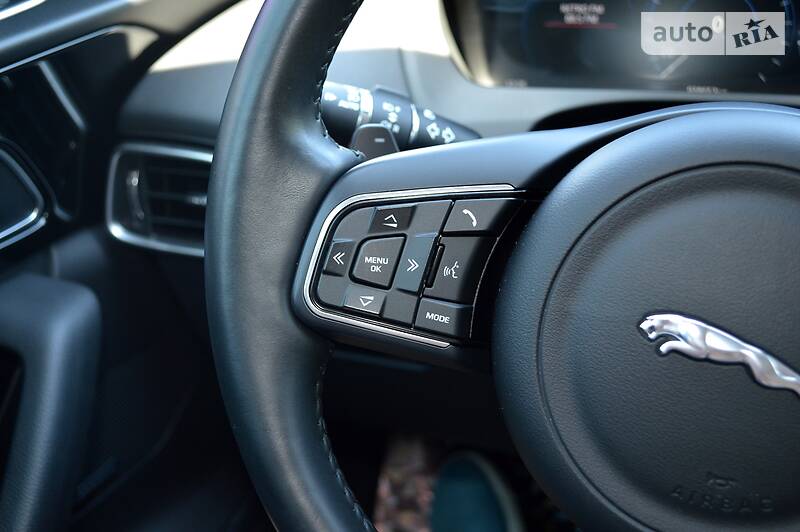 Позашляховик / Кросовер Jaguar F-Pace 2016 в Одесі фото 34 Позашляховик / Кросовер Jaguar F-Pace 2016 в Одесі