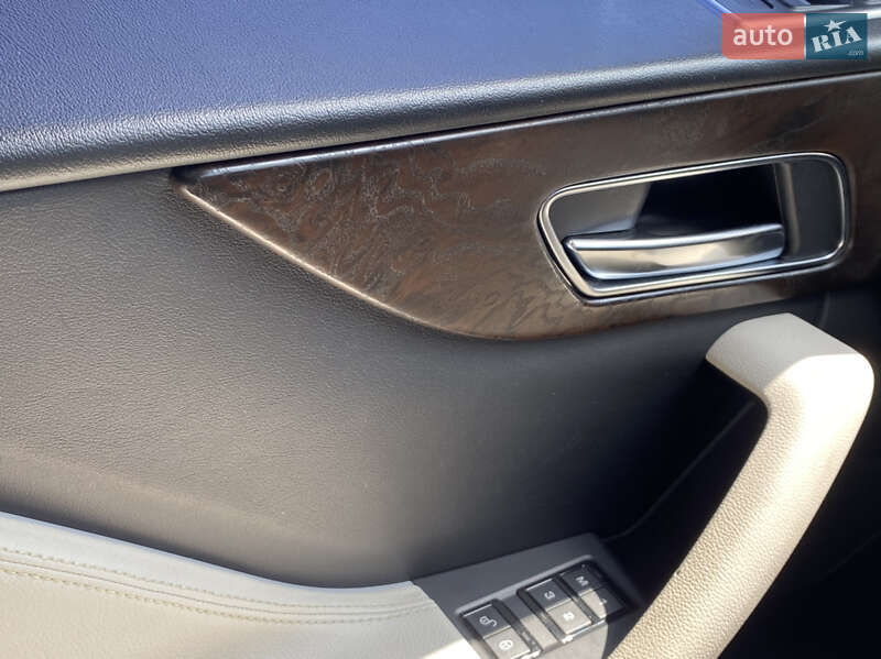 Позашляховик / Кросовер Jaguar F-Pace 2016 в Києві