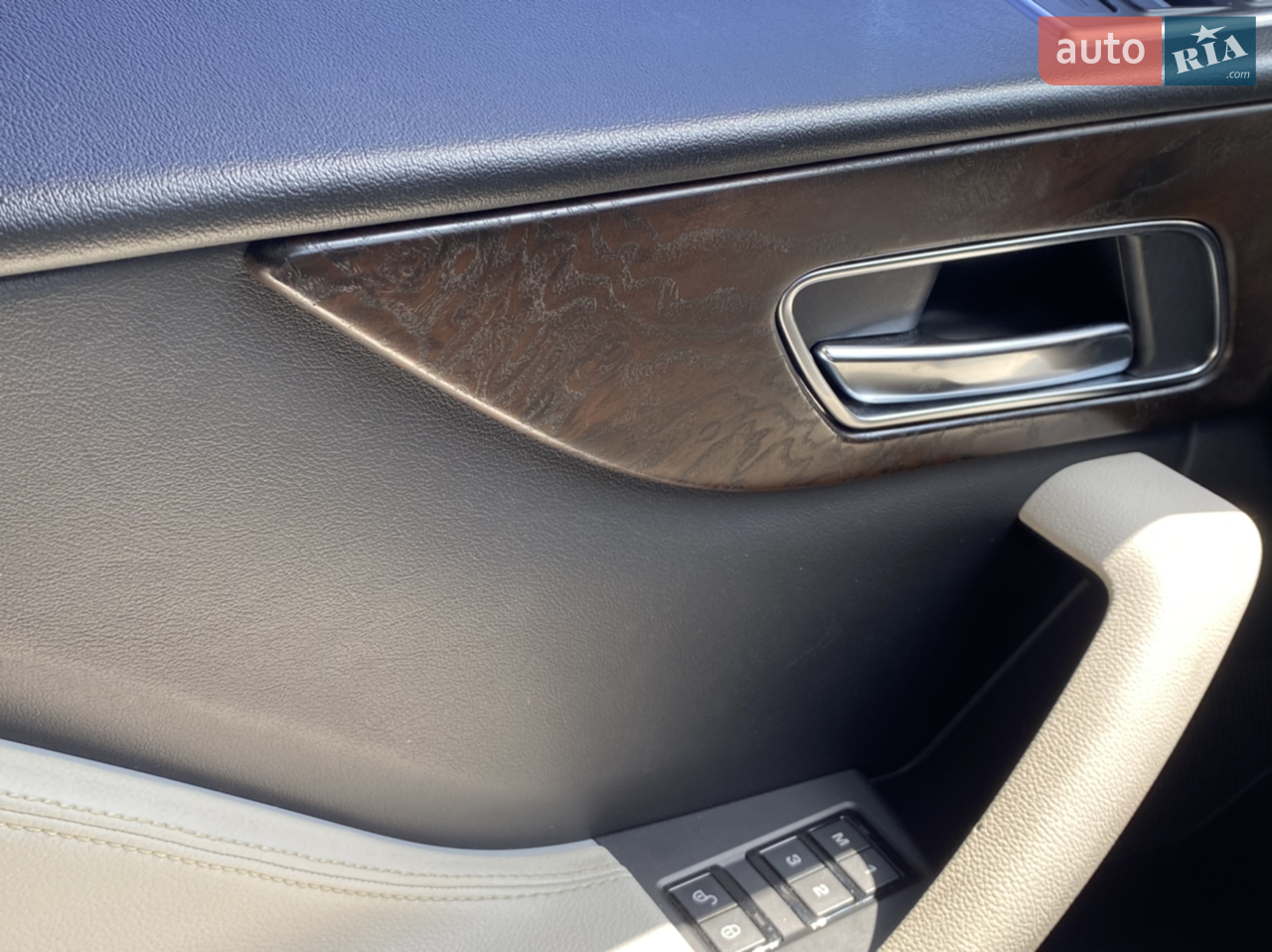2016 Jaguar F-Pace - мініатюра 19