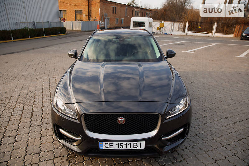 Позашляховик / Кросовер Jaguar F-Pace 2016 в Чернівцях