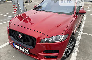 Позашляховик / Кросовер Jaguar F-Pace 2016 в 